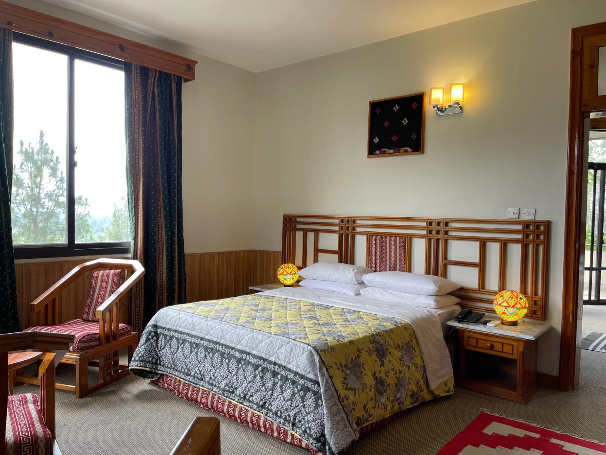 Rock City Resort Mingora Exterior photo